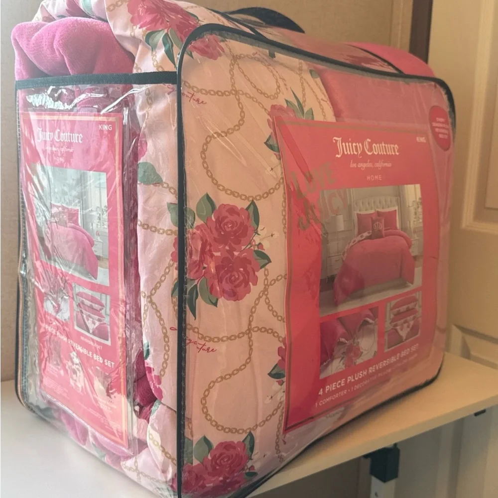 Juicy Couture Plush Hot Pink Crowns Roses Chains KING Comforter Set Reversible